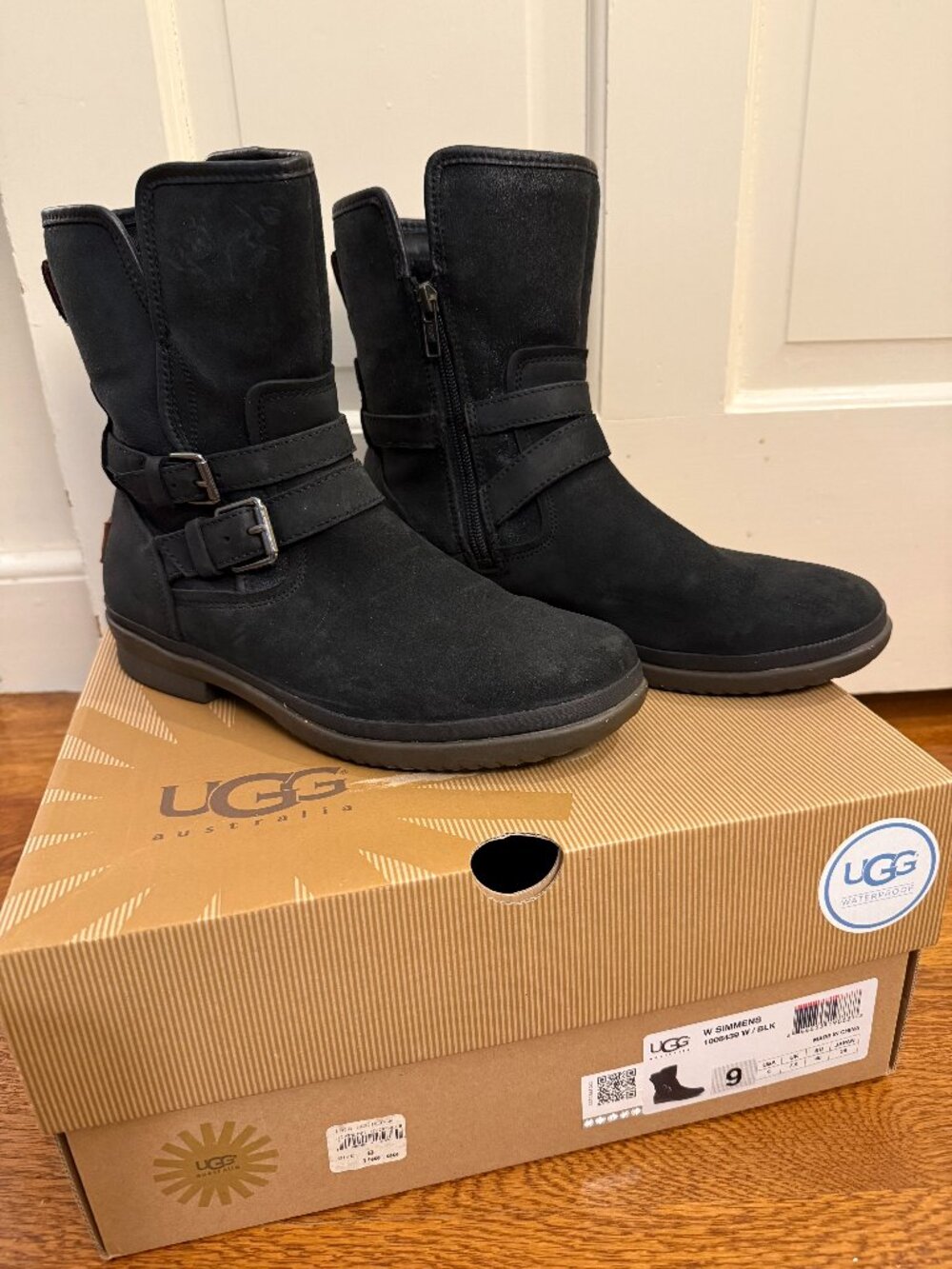 UGG Simmens Waterproof Boots Size 9